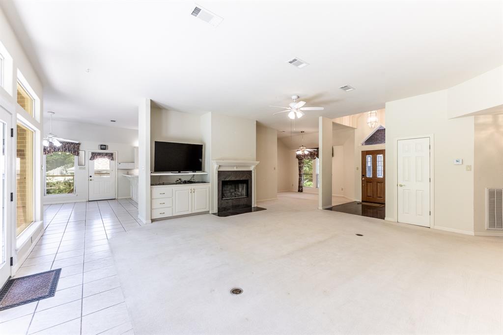 1967 Greentree Drive, Huntsville, Texas image 7