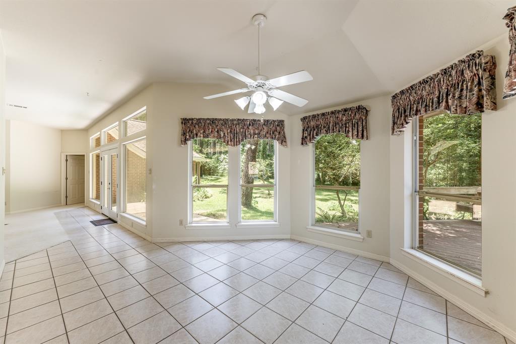 1967 Greentree Drive, Huntsville, Texas image 13