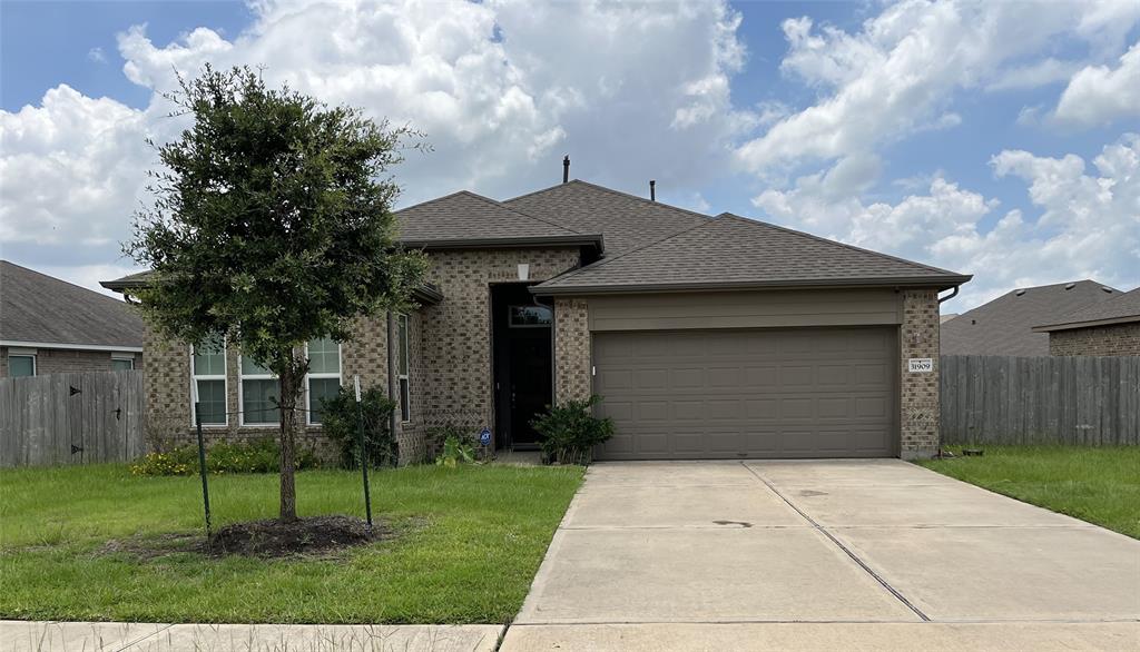 31909 Mckinley Run Drive, Hockley, Texas image 1