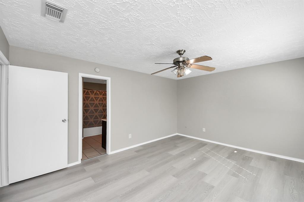 9738 Barmont Drive, La Porte, Texas image 22
