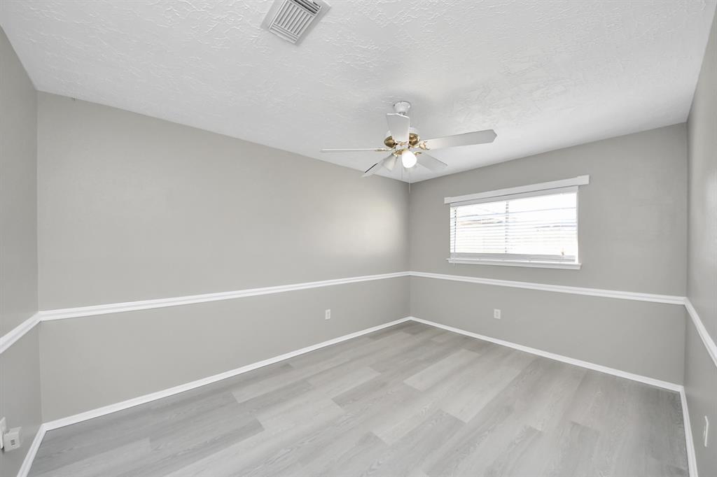 9738 Barmont Drive, La Porte, Texas image 32