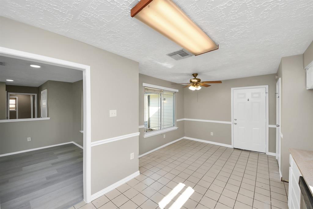 9738 Barmont Drive, La Porte, Texas image 17