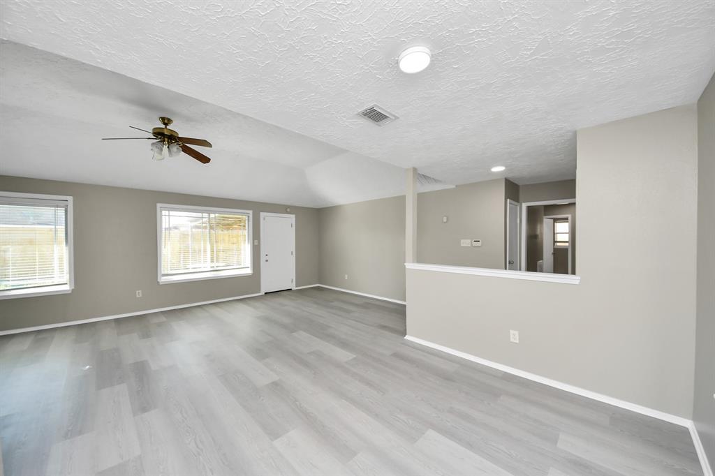 9738 Barmont Drive, La Porte, Texas image 13