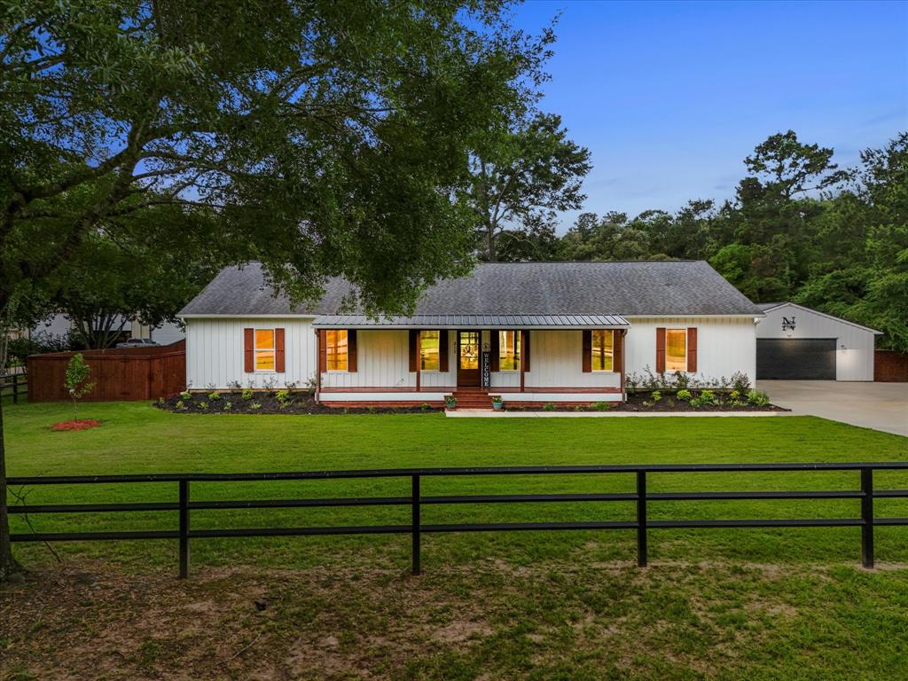 217 Sundew Court, Magnolia, Texas image 1