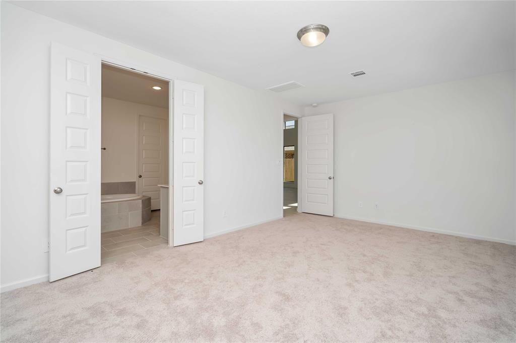 8810 Morning Glow Drive, Missouri City, Texas image 14