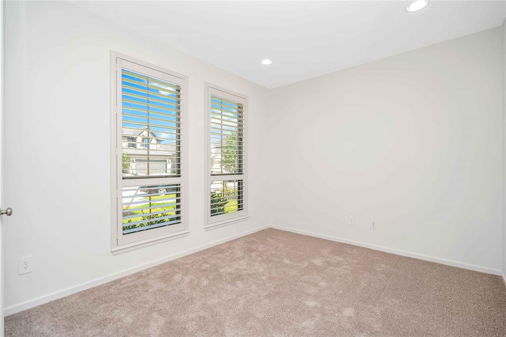 8810 Morning Glow Drive, Missouri City, Texas image 12