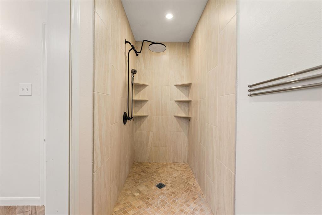 2923 Kevin Lane, Houston, Texas image 10