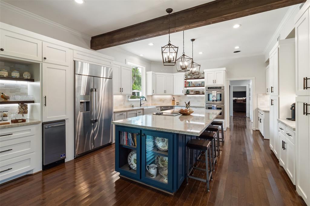 2215 Pecan Lake Drive