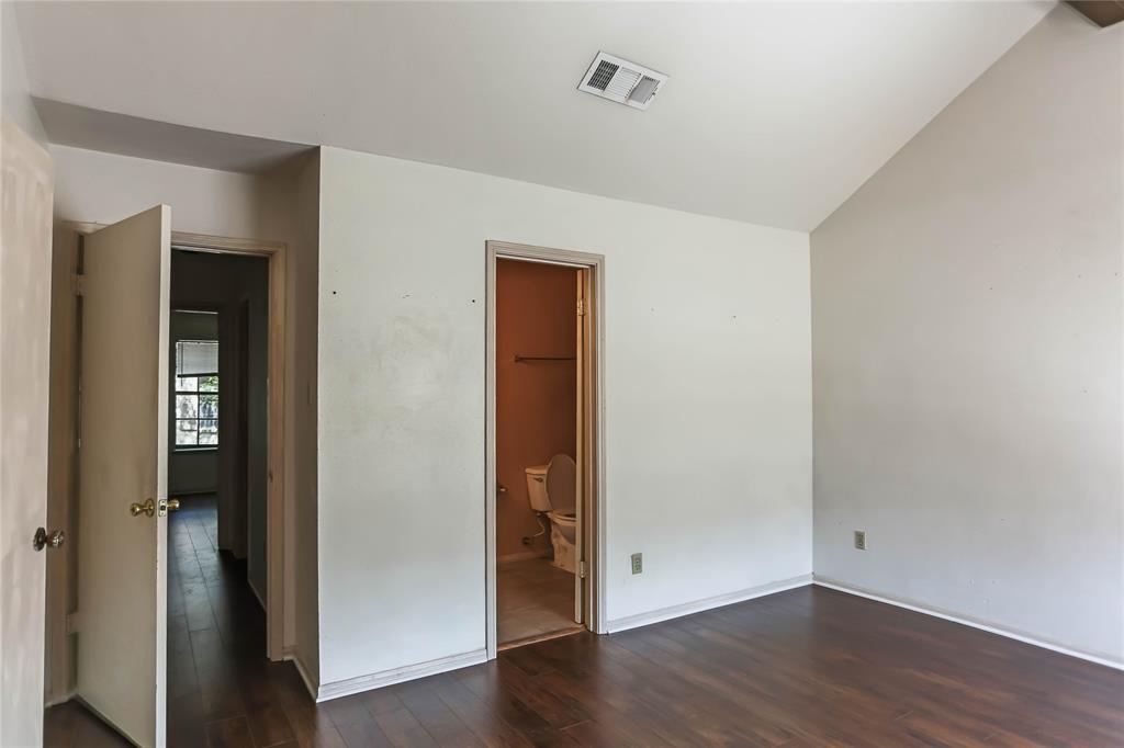 Photo 13 of 26 of 9901 Sharpcrest Street J7 townhome