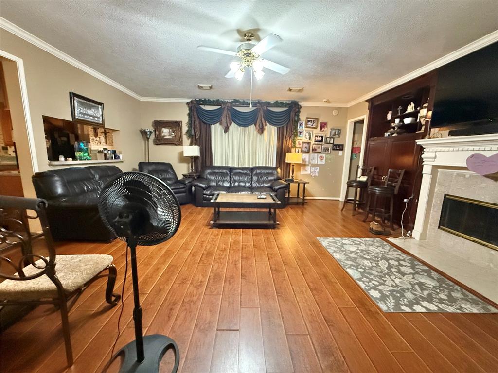 2627 Rosemary Court, Pearland, Texas image 10