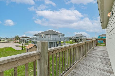 Single Family Residence in Crystal Beach TX 893 West Lane 27.jpg