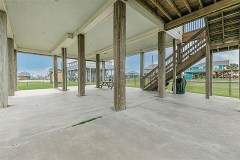 Single Family Residence in Crystal Beach TX 893 West Lane 32.jpg