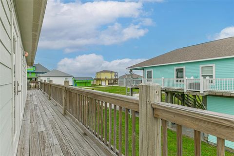 Single Family Residence in Crystal Beach TX 893 West Lane 28.jpg