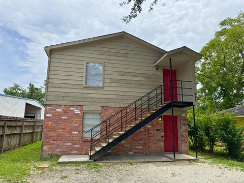 Multifamily For Sale - 214 Crawford Street St<br/> Walker County, Huntsville, TX 77340