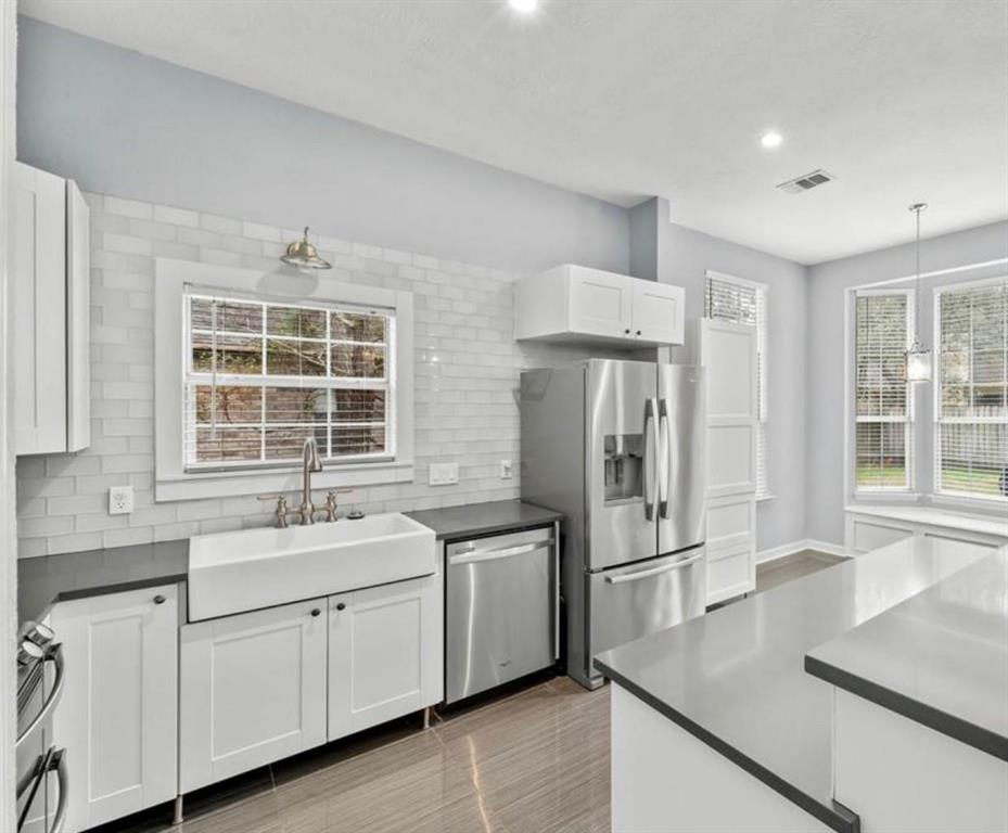 35 Sweetdream Place, The Woodlands, Texas image 1