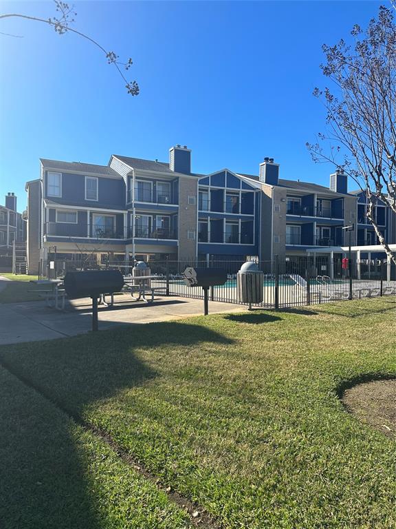 18511 Egret Bay Boulevard #502, Webster, Texas image 8