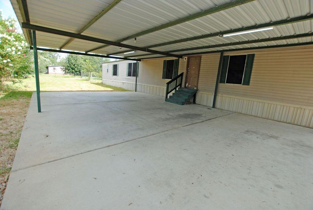 Photo 3 of 22 of 6151 Cathy Lane mobile home