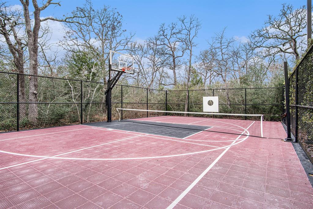 17268 Eagle Pass Drive, College Station, Texas image 46