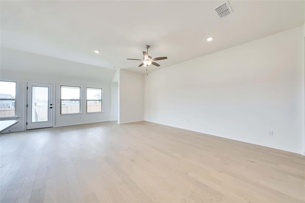 253 Warbler Song Drive, Willis, Texas image 5