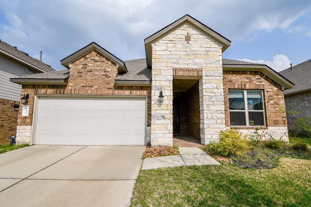 915 Youth Water Road, Montgomery, Texas image 2