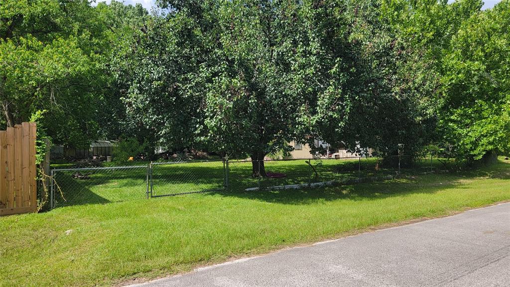 8010 Rolling Oaks Drive S