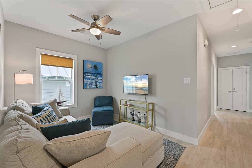 3811 Neptune, Galveston, Texas image 43