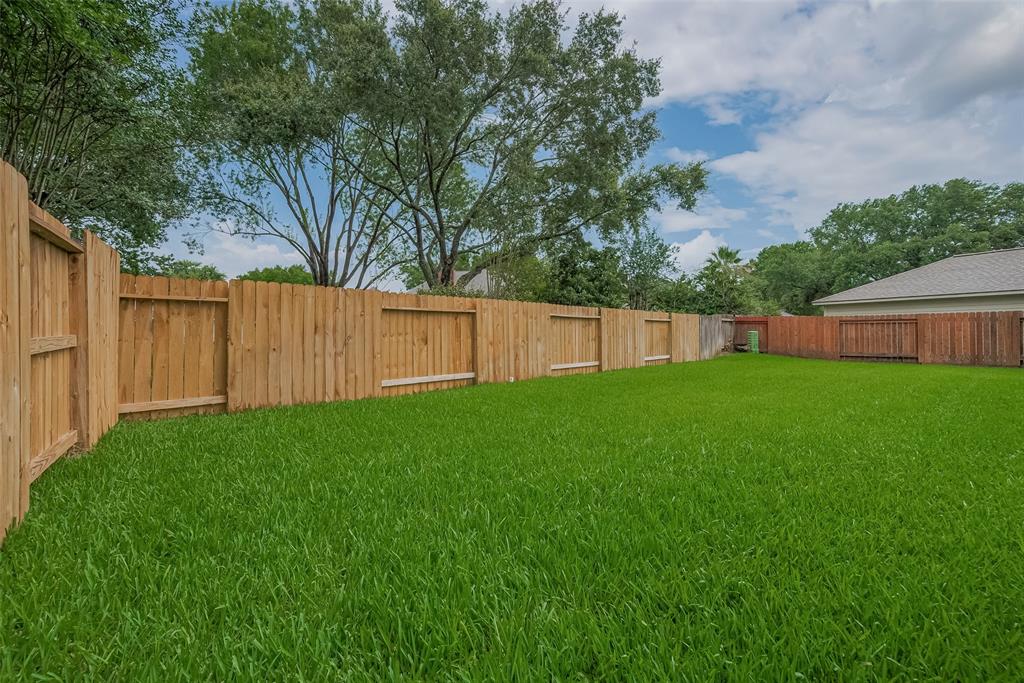 3423 Autumn Bend Drive, Sugar Land, Texas image 43
