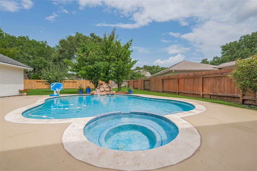 3423 Autumn Bend Drive, Sugar Land, Texas image 47