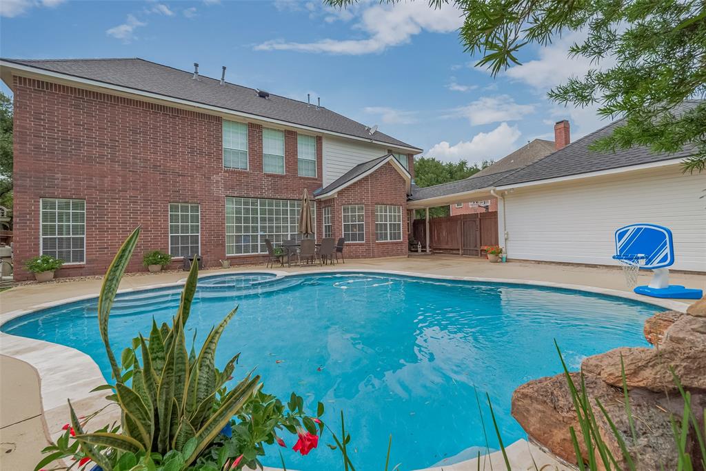 3423 Autumn Bend Drive, Sugar Land, Texas image 46