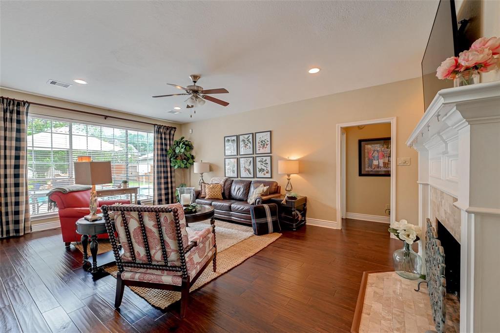 3423 Autumn Bend Drive, Sugar Land, Texas image 12