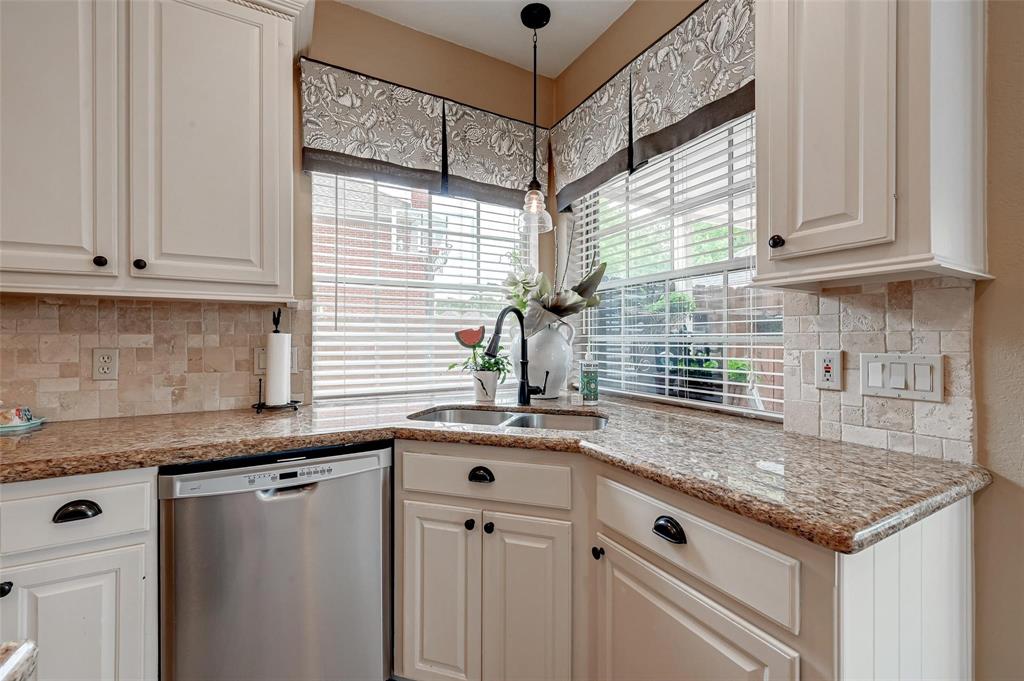 3423 Autumn Bend Drive, Sugar Land, Texas image 22