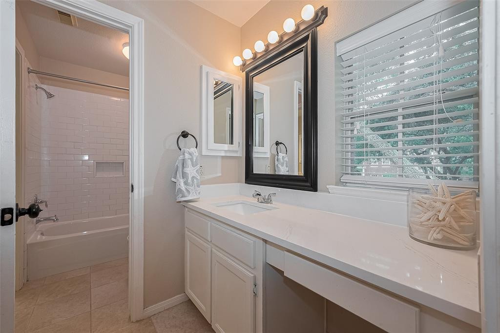 3423 Autumn Bend Drive, Sugar Land, Texas image 35