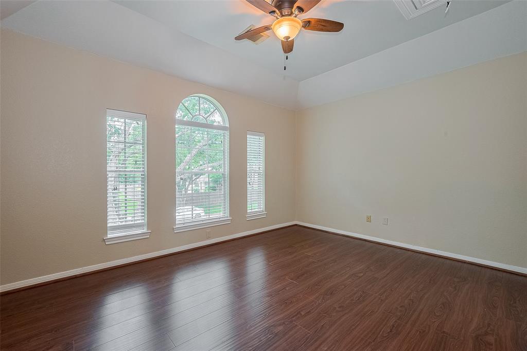 3423 Autumn Bend Drive, Sugar Land, Texas image 32