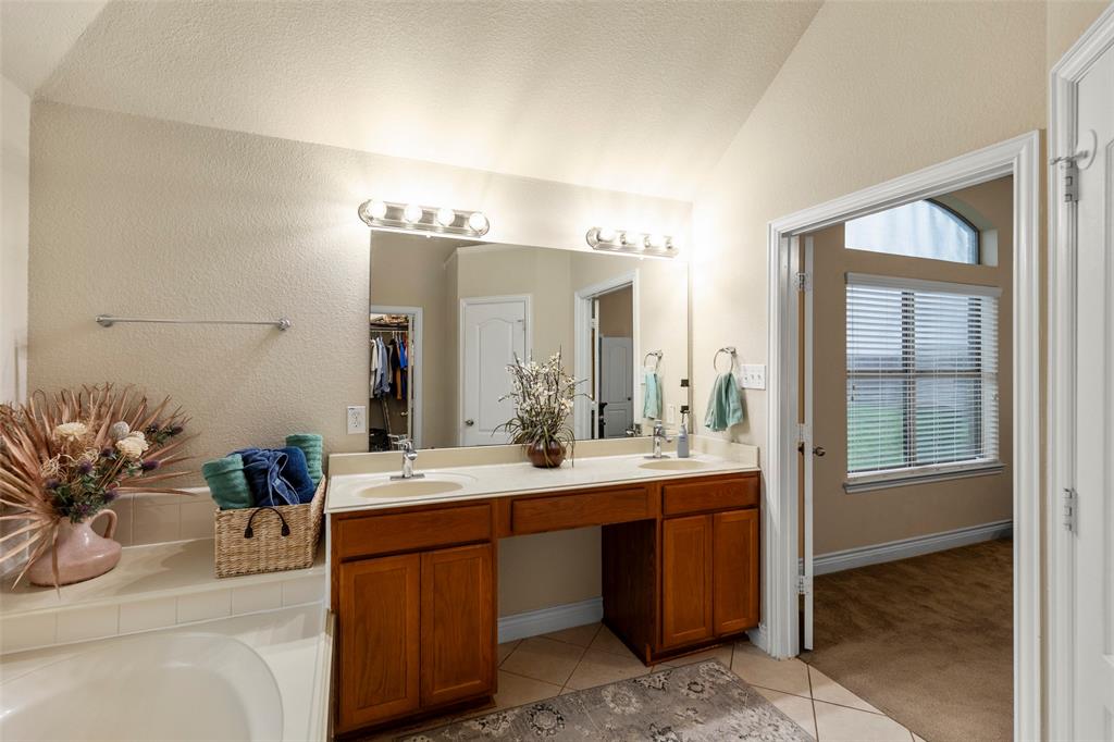 7602 Eastwood Lake Lane, Richmond, Texas image 19