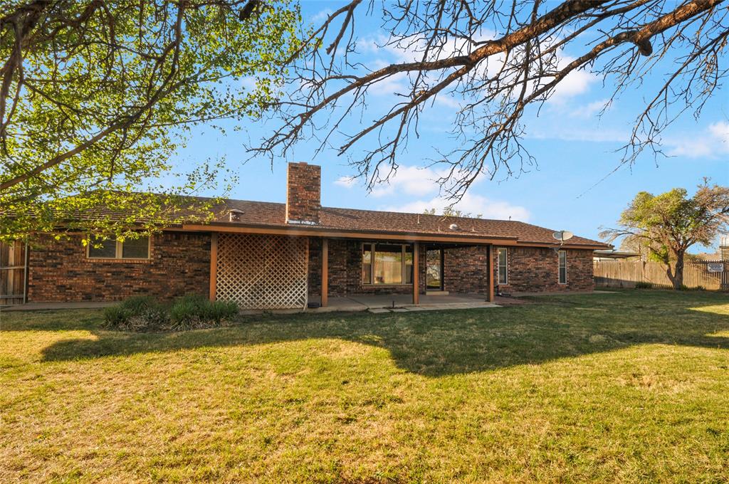 811 Sherwood Lane, Bovina, Texas image 32