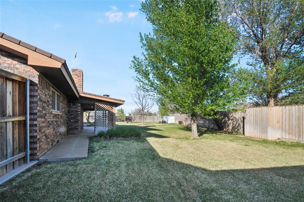 811 Sherwood Lane, Bovina, Texas image 6