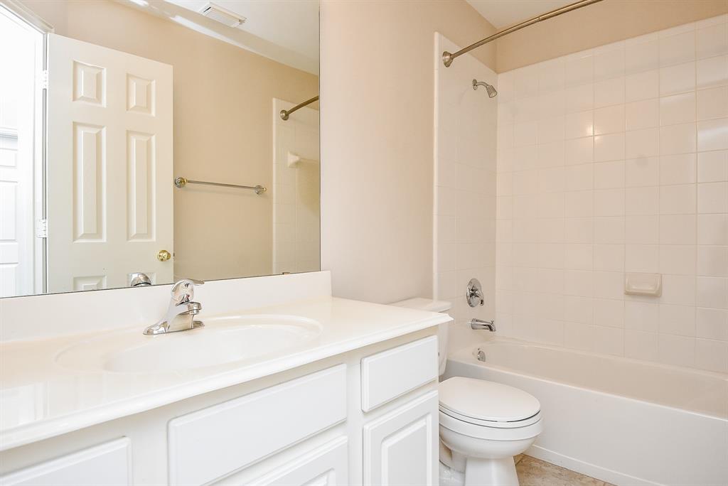 12530 Fern Creek Trail, Humble, Texas image 38