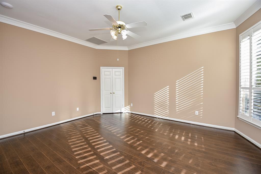 12530 Fern Creek Trail, Humble, Texas image 31