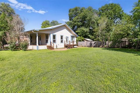 A home in La Grange