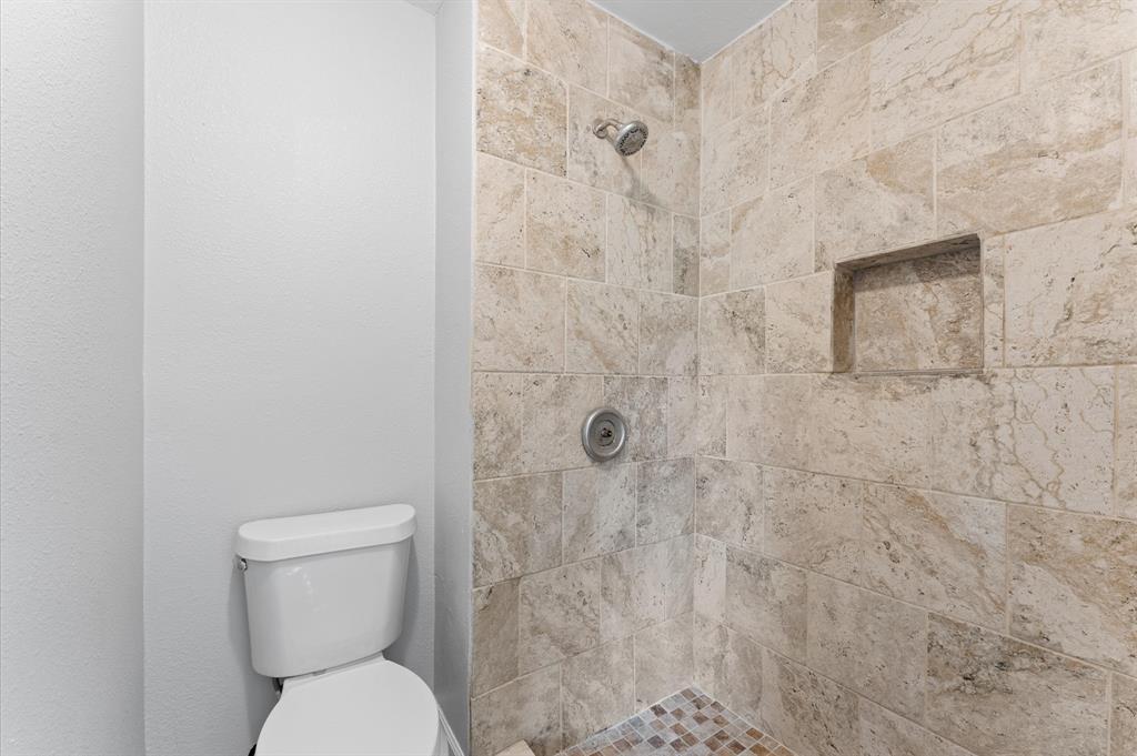 3419 Meadowview Drive Drive, Missouri City, Texas image 14