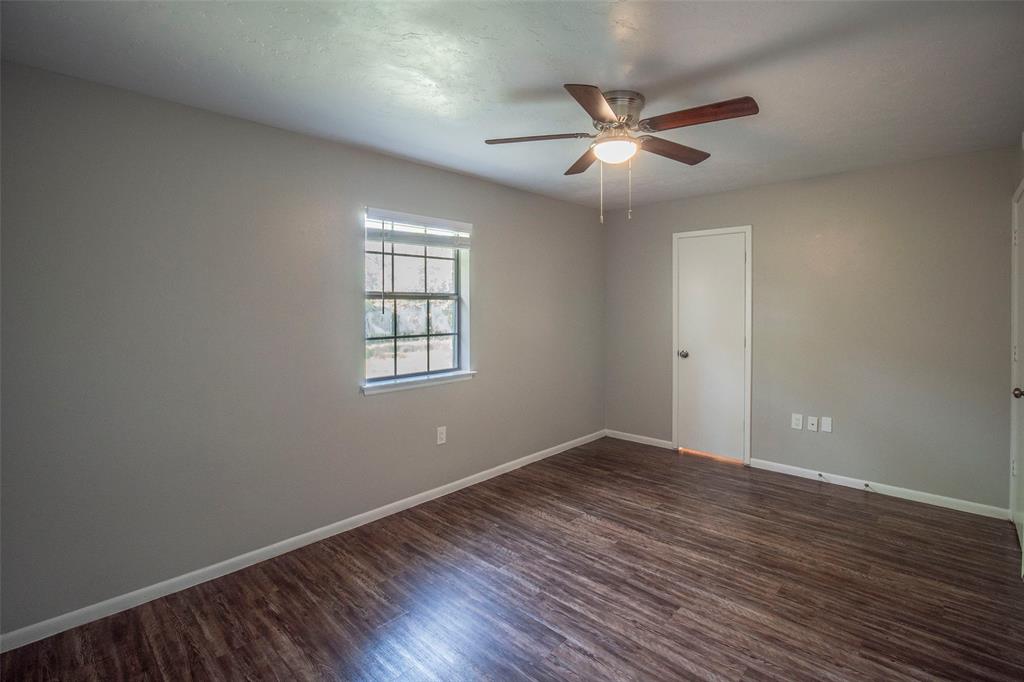 305 Laurie Lane, Willis, Texas image 19