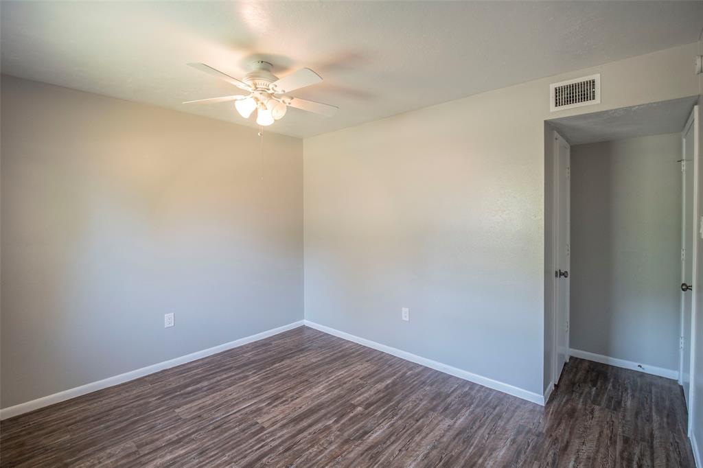 305 Laurie Lane, Willis, Texas image 17