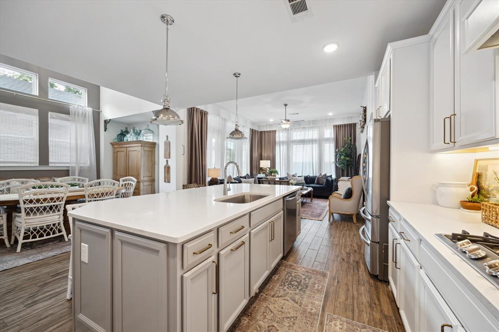 213 Thistle Drive, Montgomery, Texas image 16