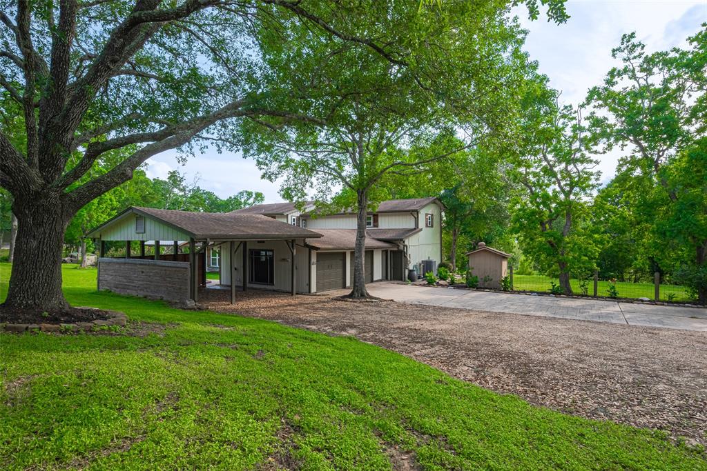 35523 Pontiac Drive