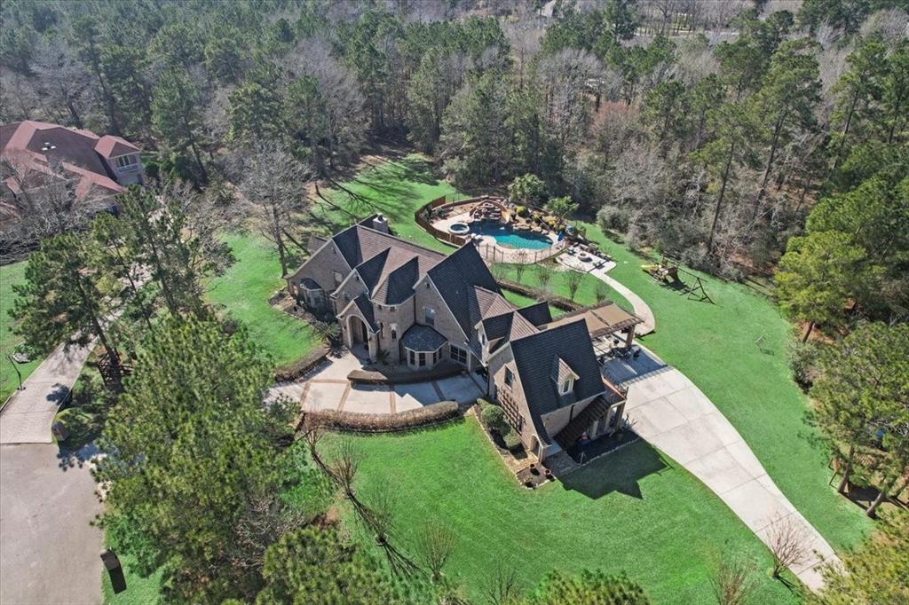 9003 Forest Lake Court