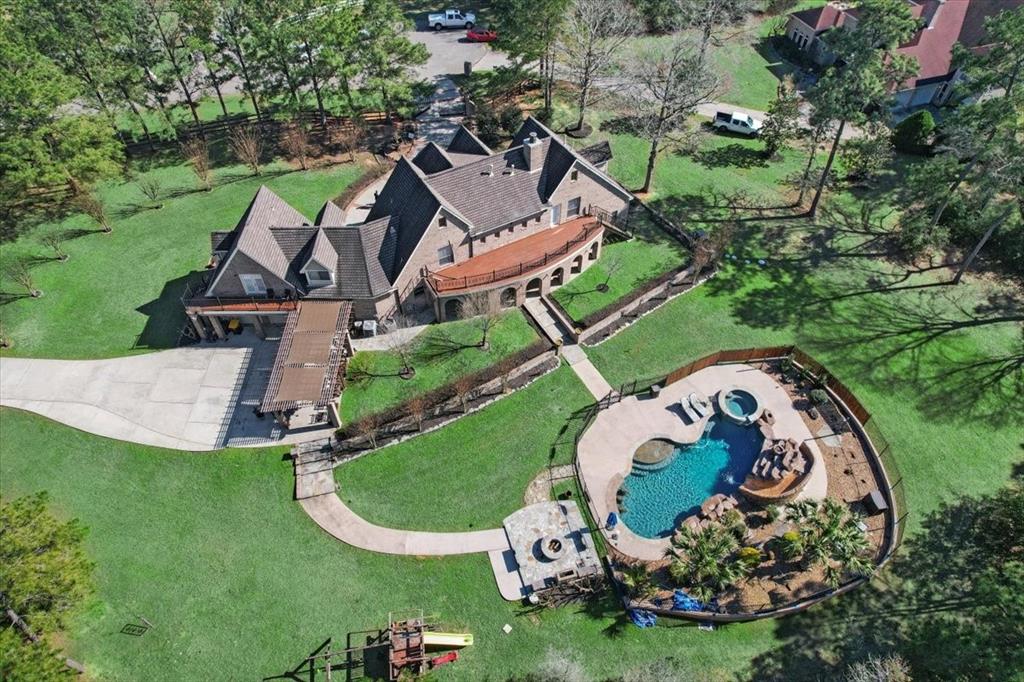 9003 Forest Lake Court