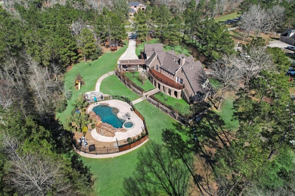 9003 Forest Lake Court