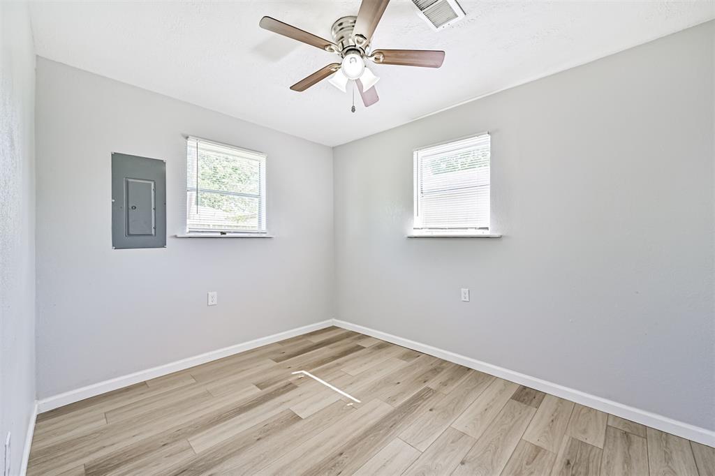 1005 Pauline Avenue, Pasadena, Texas image 22