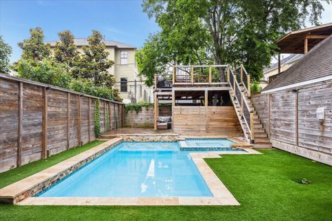 540 W 26TH Street B Houston TX 77008