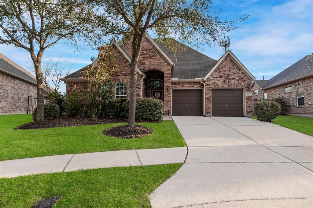 9335 Mystic Falls Lane, Humble, Texas image 1